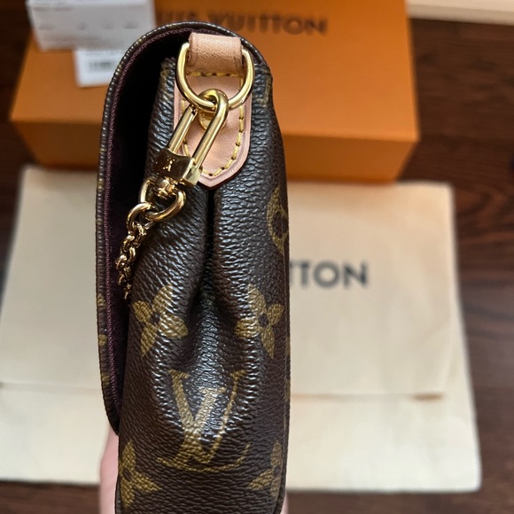 SOLD Authentic Louis Vuitton Favorite MM - Picture 4 of 14